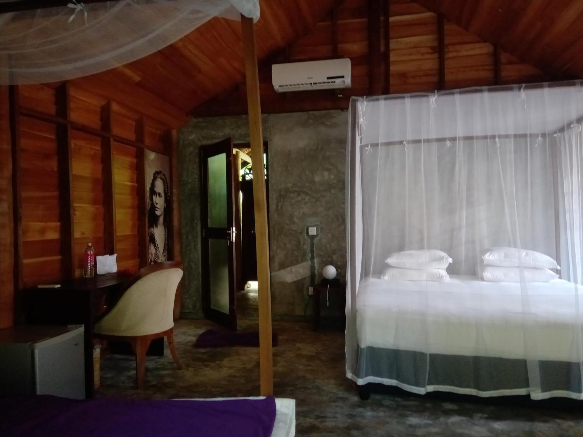Turtle Eco Beach Matara Exterior photo
